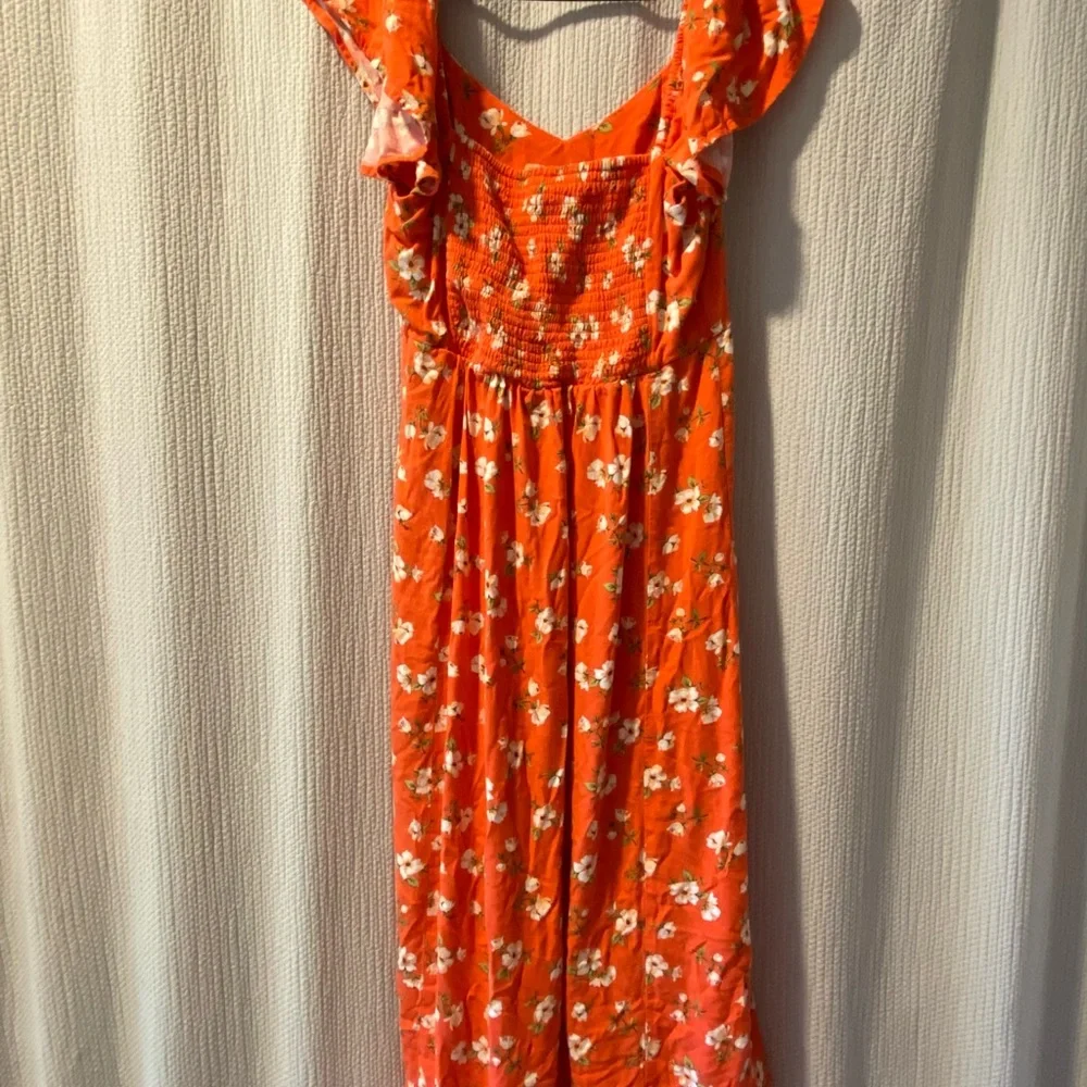 Flutter Sleeve Crepe Midi Dress - Picture 4 of 4